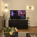 Da Vinci Loft Ap By Corvin Promenade Tram Line 4-6